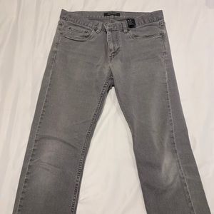 Men’s slim fit jeans